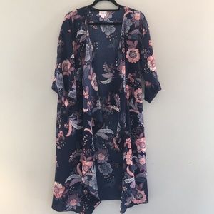 LuLaRoe Medium Shirley